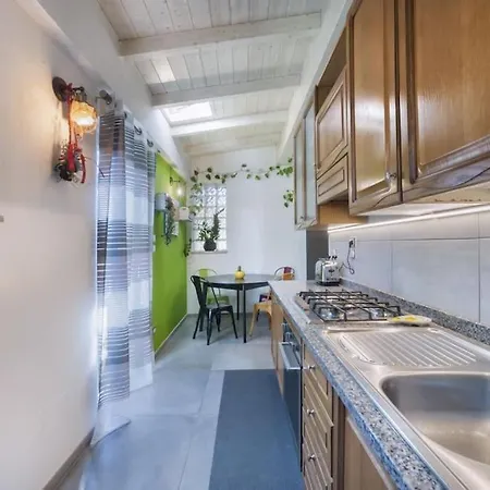 House Garden Augusta Apartment